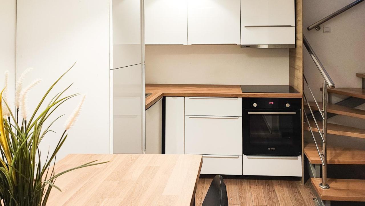 Filinhome Papa Suite 2 Novi Sad Exteriör bild