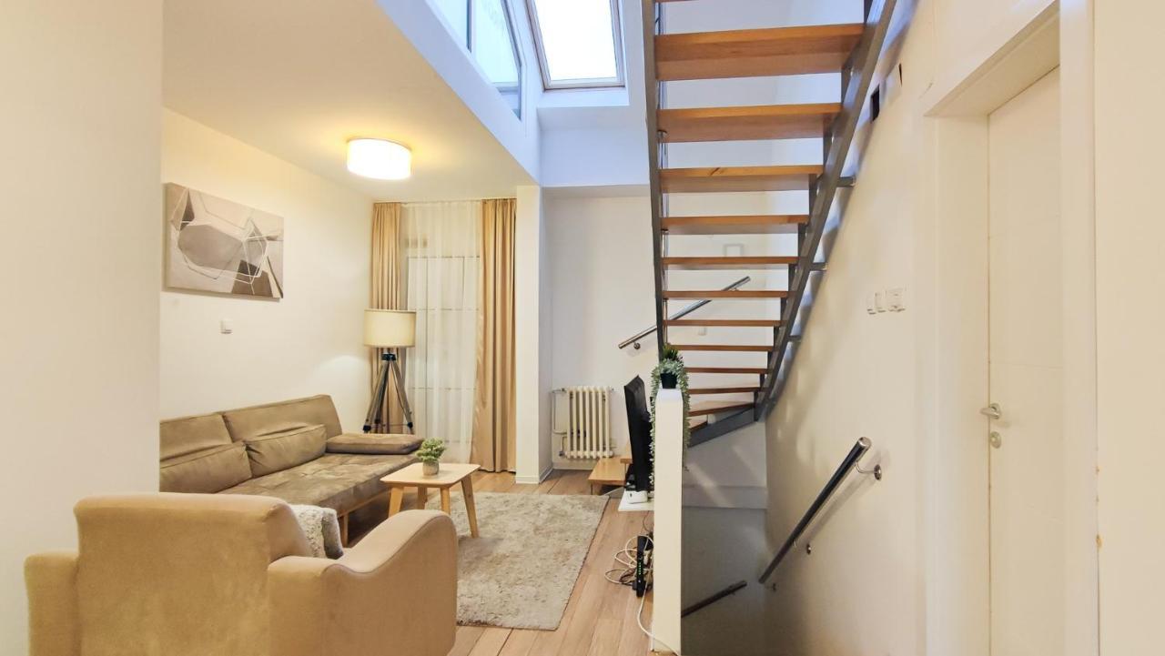 Filinhome Papa Suite 2 Novi Sad Exteriör bild