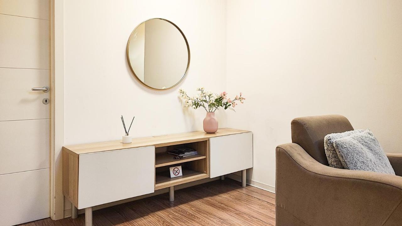Filinhome Papa Suite 2 Novi Sad Exteriör bild